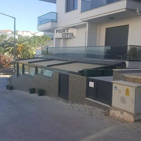 Mert Hotel